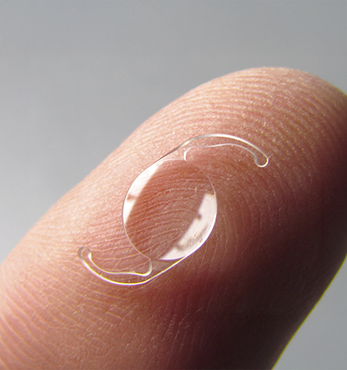 Cirugía oftalmológica en quirófano