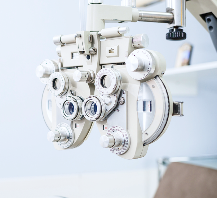 Cirugía oftalmológica en quirófano